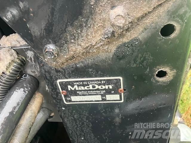 MacDon FD70 Accessoires voor maaidorsmachines