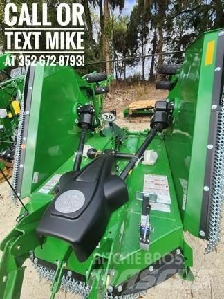 Rhino 2150 Balenhakselaars, -snijders en -afwikkelaars