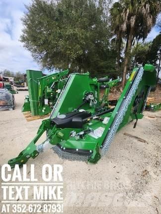 Rhino 2150 Balenhakselaars, -snijders en -afwikkelaars