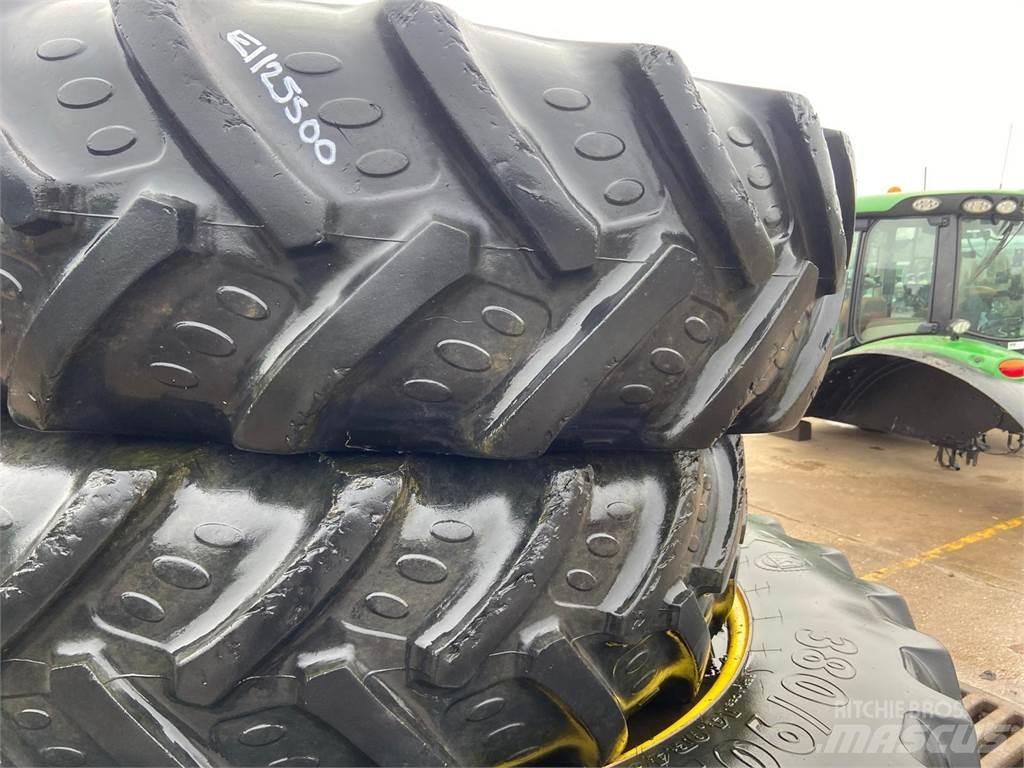  Row Crop Wheels Banden, wielen en velgen