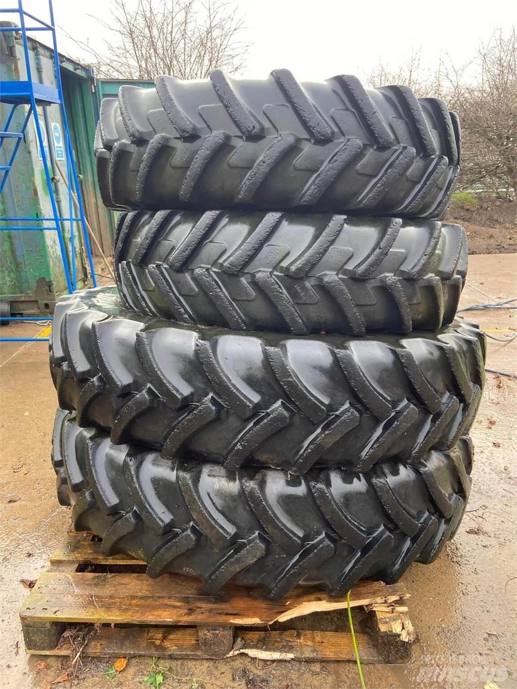  Row Crop Wheels Banden, wielen en velgen