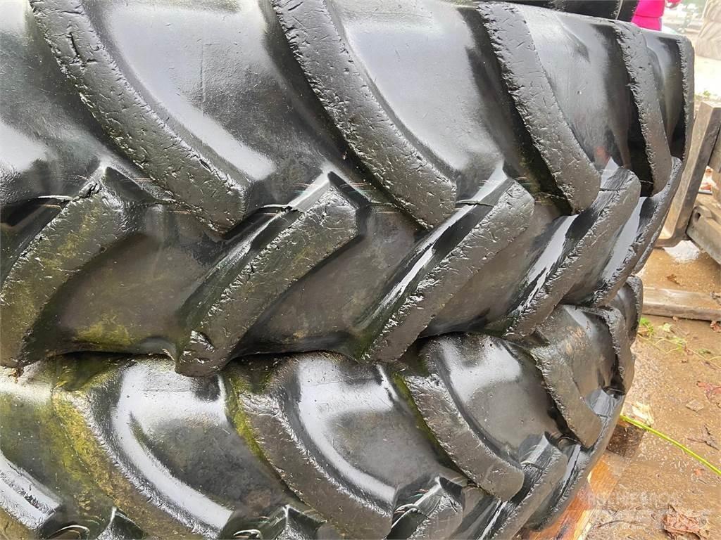  Row Crop Wheels Banden, wielen en velgen