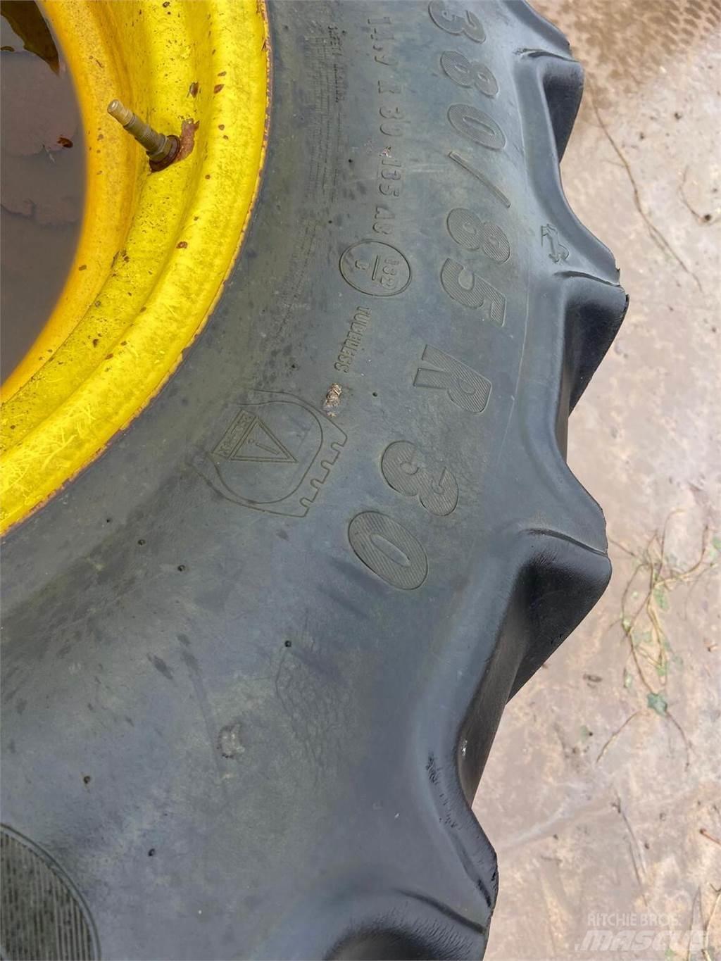  Row Crop Wheels Banden, wielen en velgen