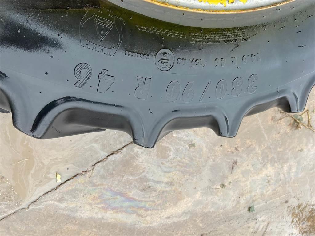  Row Crop Wheels Banden, wielen en velgen