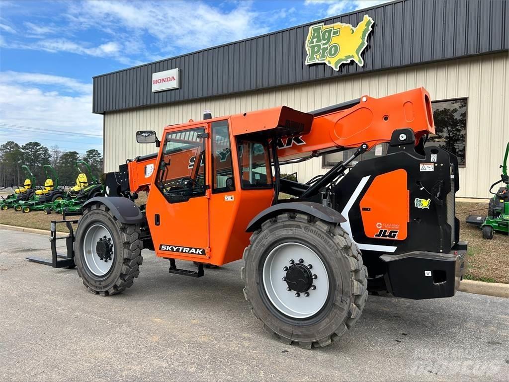 SkyTrak 8042 Verreikers
