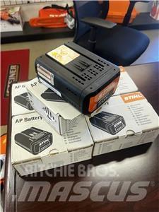 Stihl AP300S Golfkarretjes / golf carts