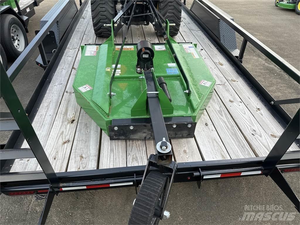 Titan 1204 Balenhakselaars, -snijders en -afwikkelaars