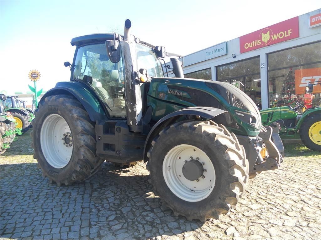 Valtra T174 Tractoren