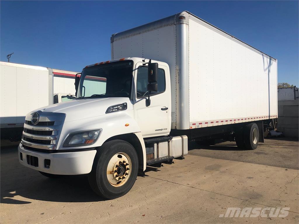 Hino 268A Bakwagens met gesloten opbouw