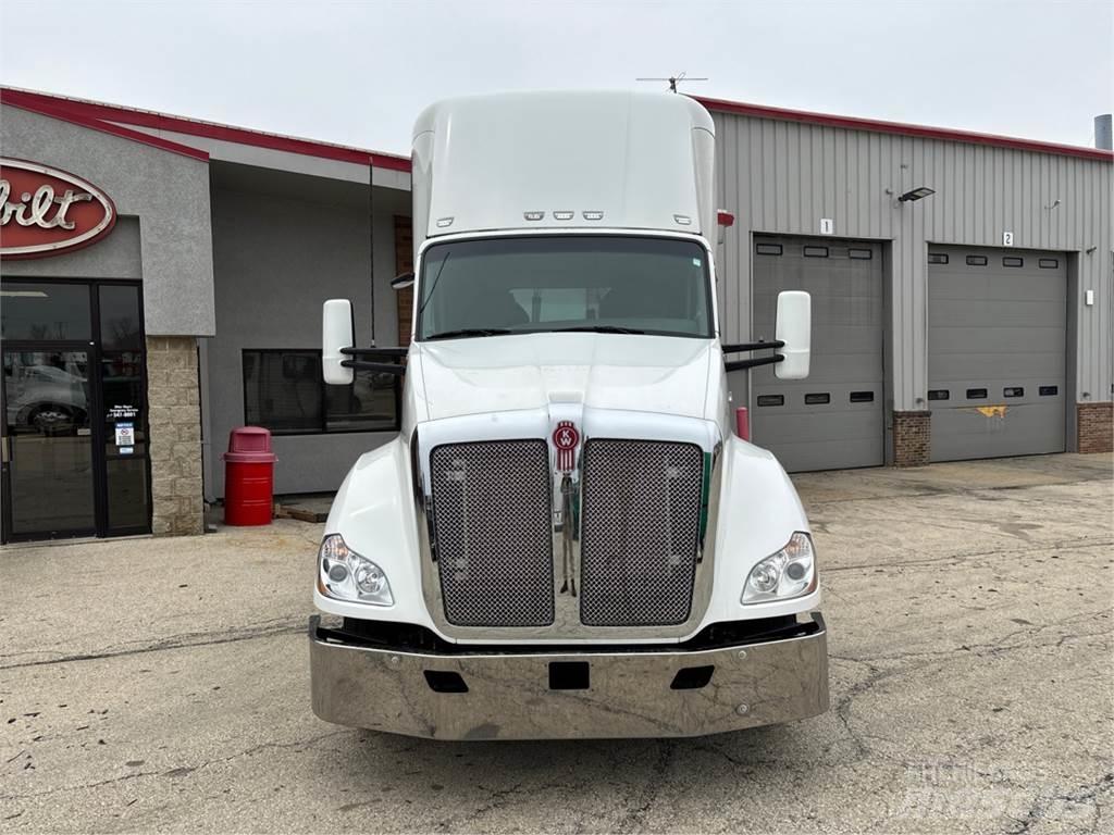 Kenworth T680 Trekkers