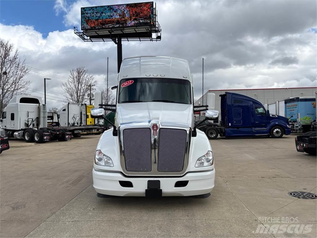 Kenworth T680 Trekkers