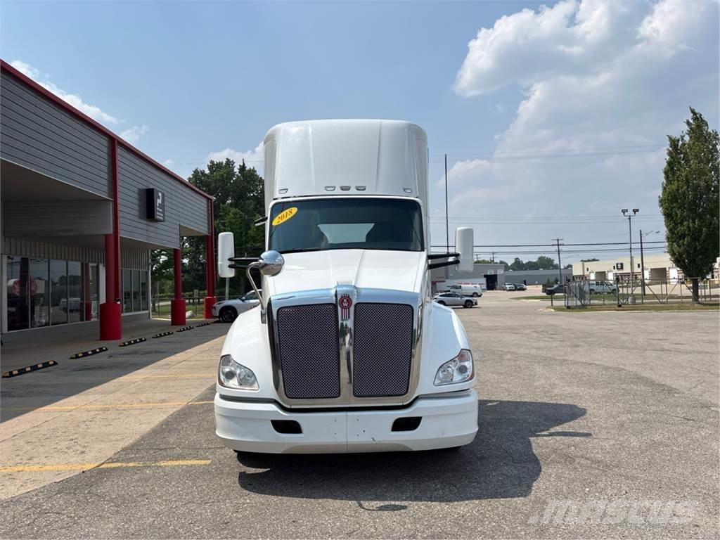 Kenworth T680 Trekkers