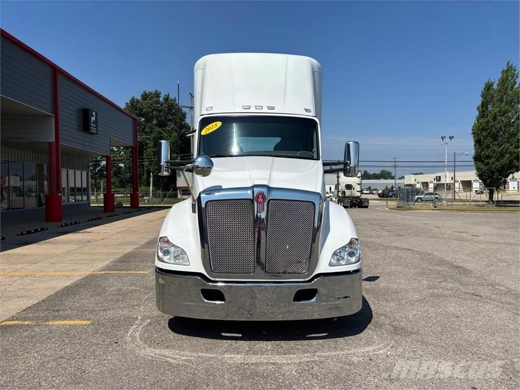 Kenworth T680 Trekkers