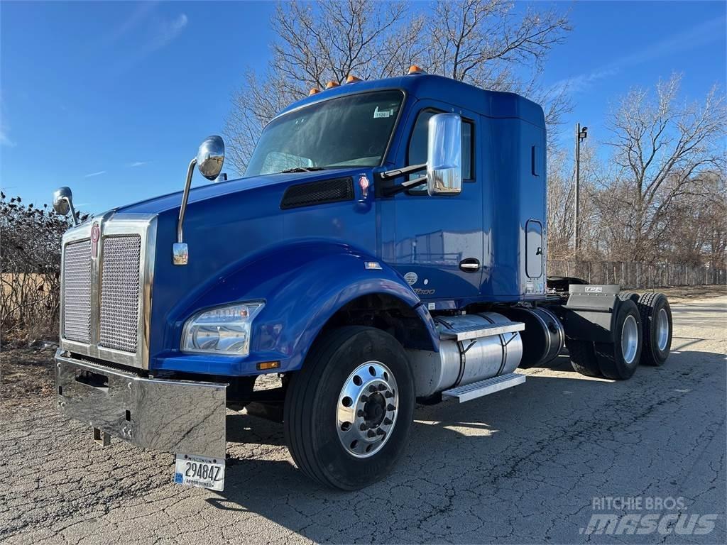 Kenworth T880 Trekkers