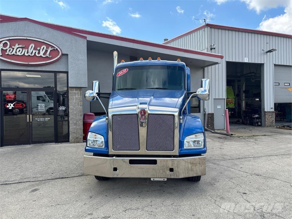 Kenworth T880 Trekkers