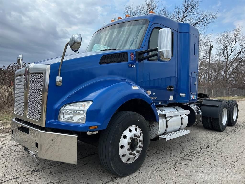 Kenworth T880 Trekkers
