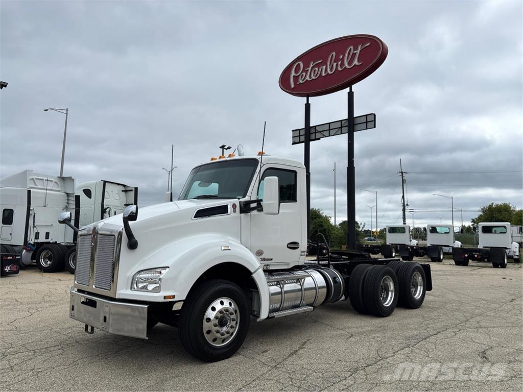 Kenworth T880 Trekkers