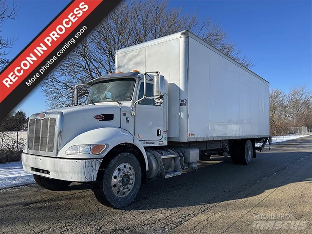 Peterbilt 337 Bakwagens met gesloten opbouw