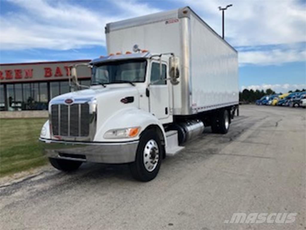 Peterbilt 337 Bakwagens met gesloten opbouw