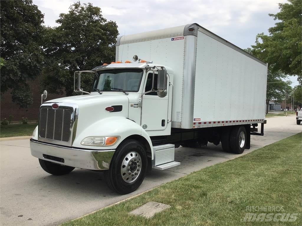 Peterbilt 337 Chassis met cabine