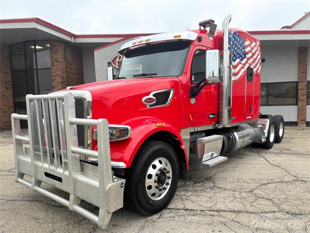 Peterbilt 567 Trekkers