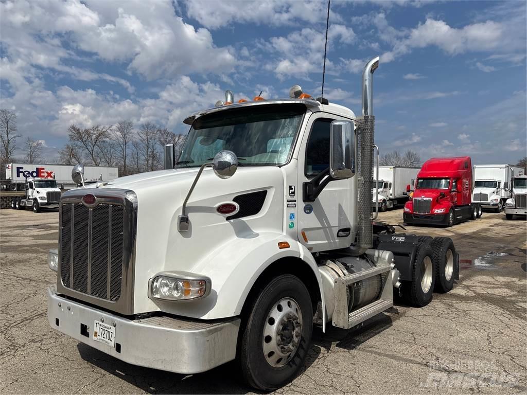 Peterbilt 567 Trekkers