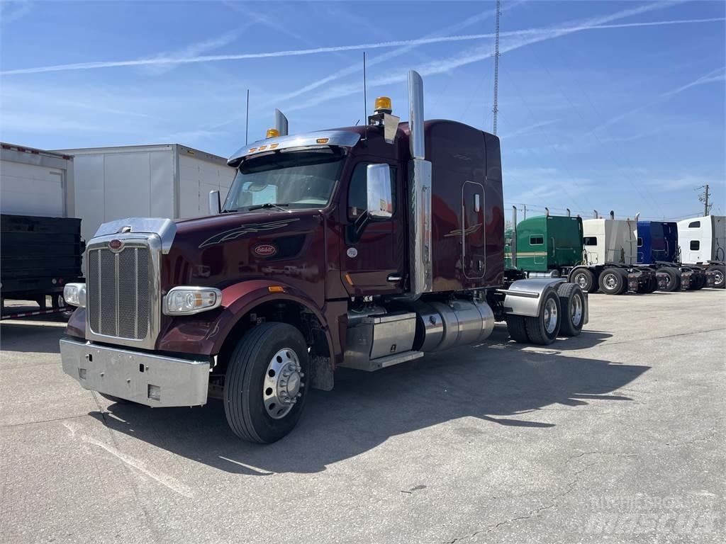Peterbilt 567 Trekkers