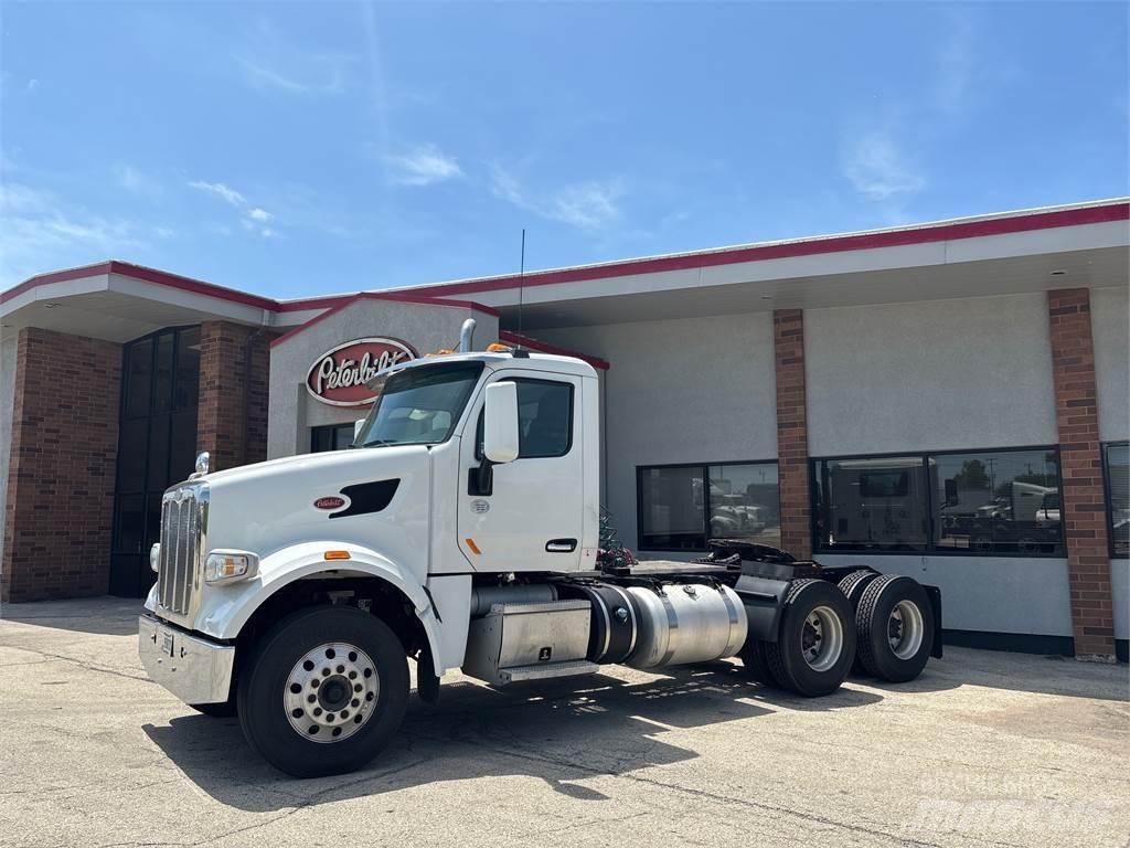 Peterbilt 567 Trekkers