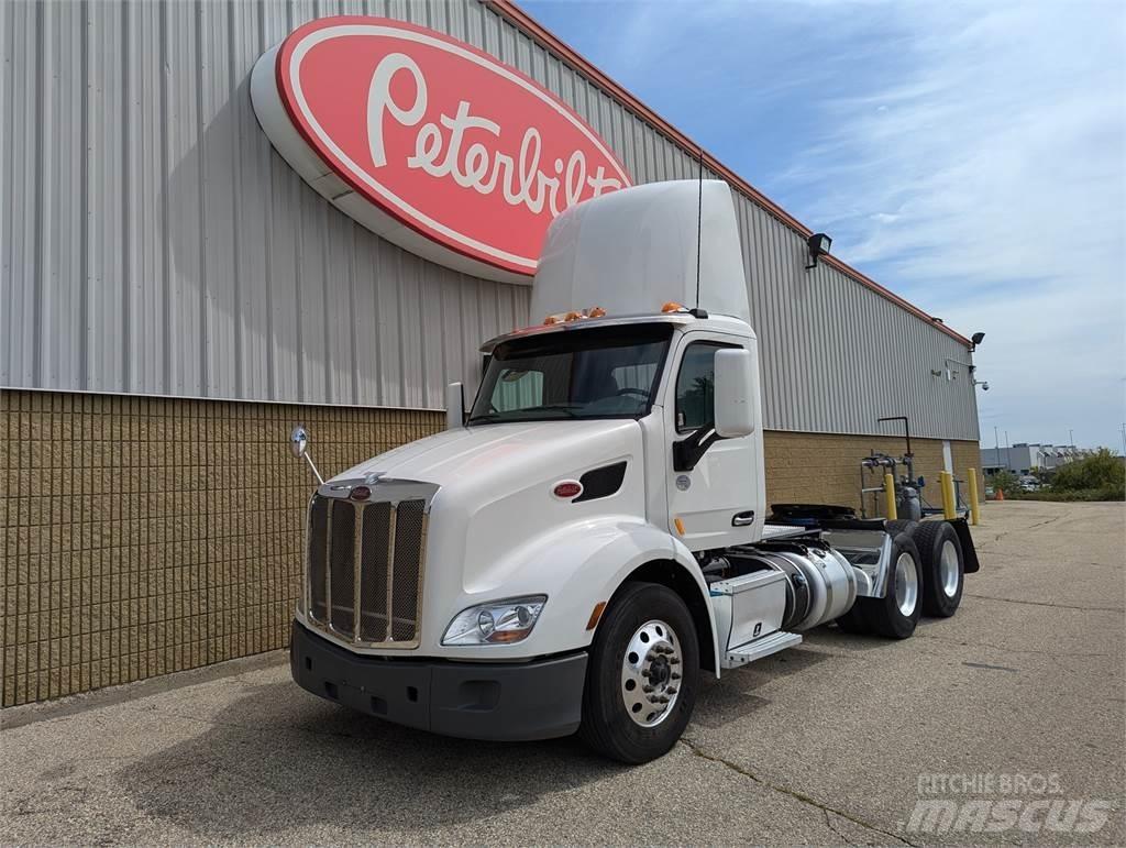Peterbilt 579 Trekkers