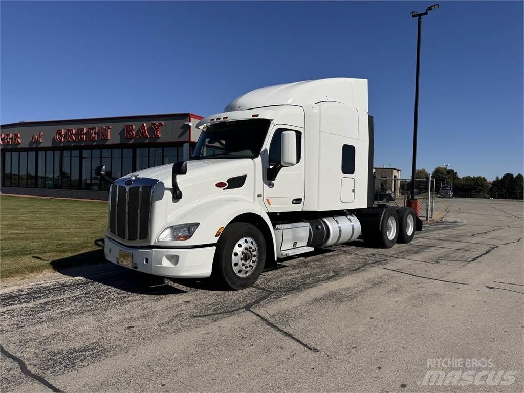Peterbilt 579 Trekkers