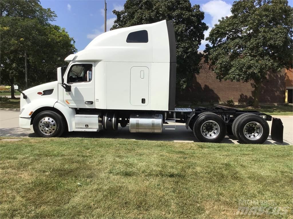 Peterbilt 579 Trekkers