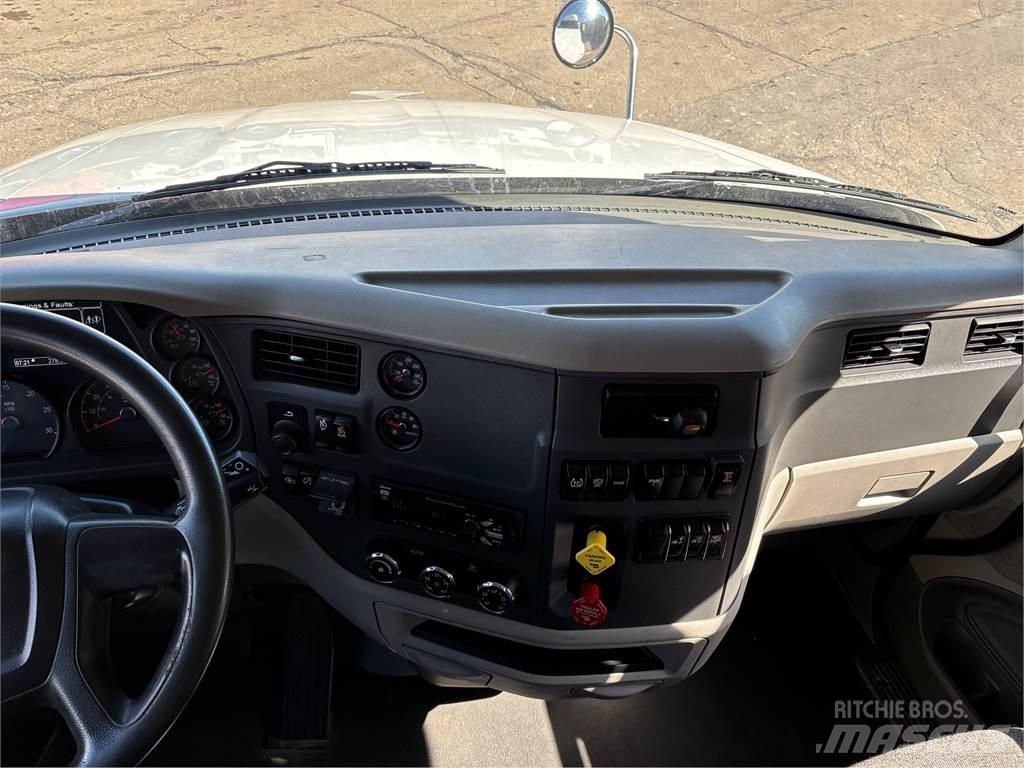 Peterbilt 579 Trekkers