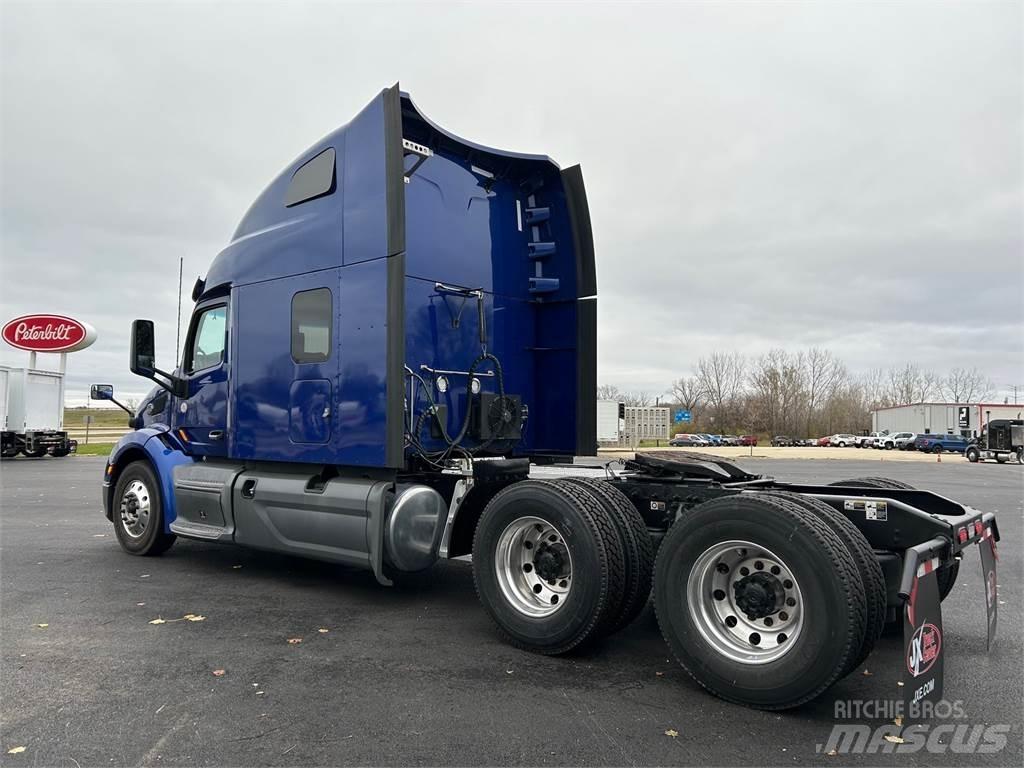 Peterbilt 579 Trekkers
