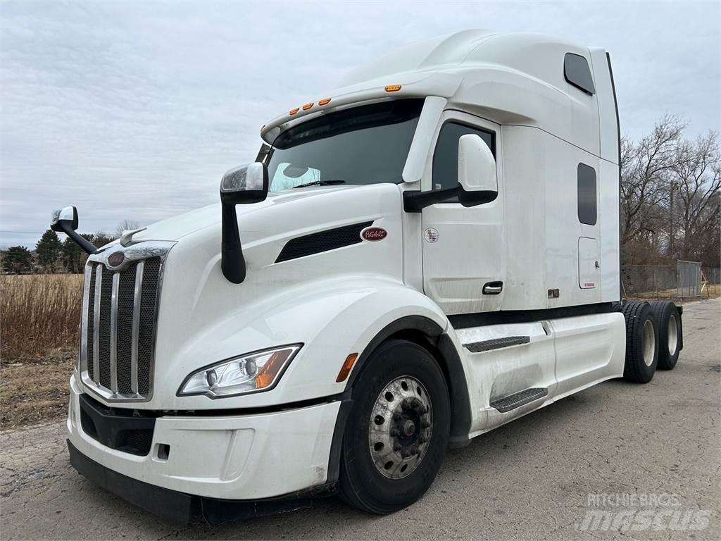 Peterbilt 579 Trekkers