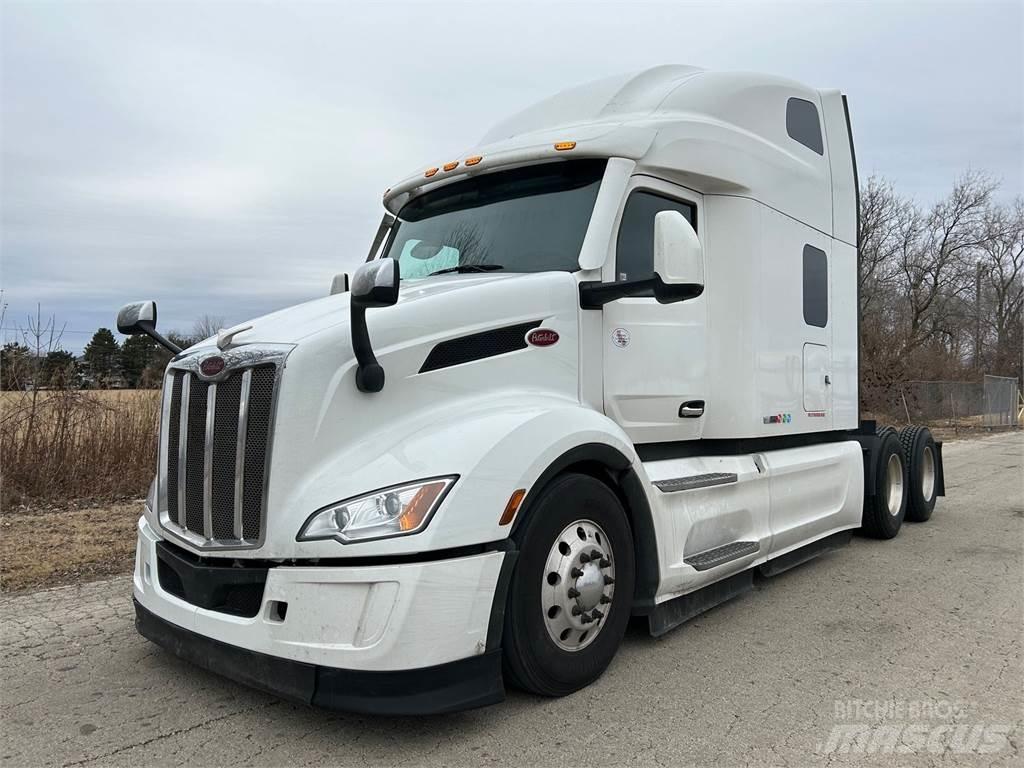 Peterbilt 579 Trekkers