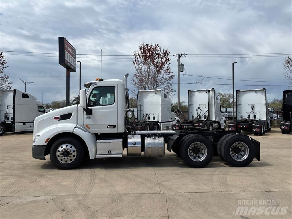 Peterbilt 579 Trekkers