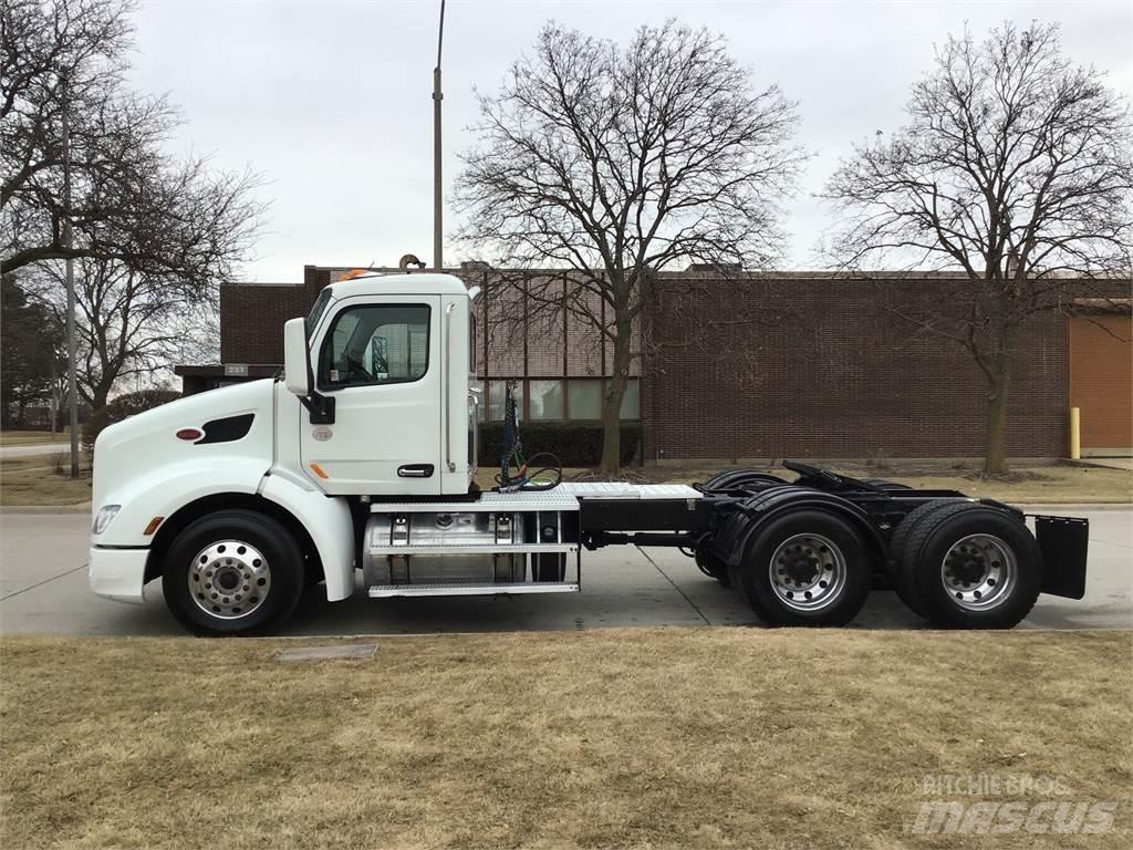 Peterbilt 579 Trekkers