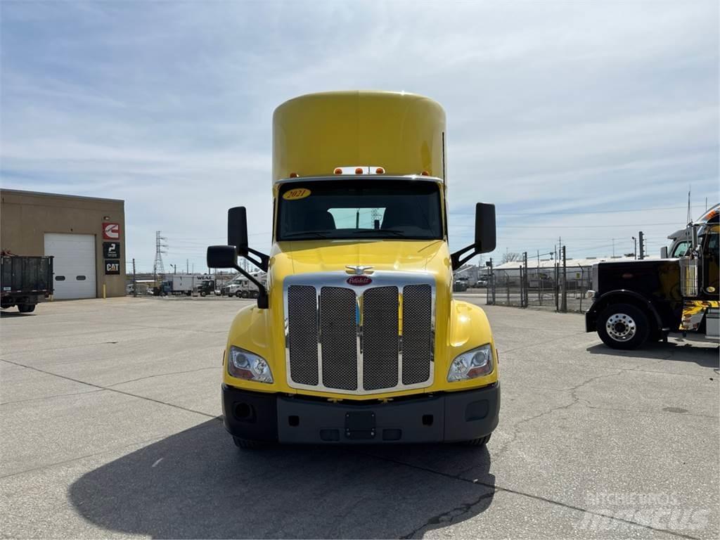 Peterbilt 579 Trekkers