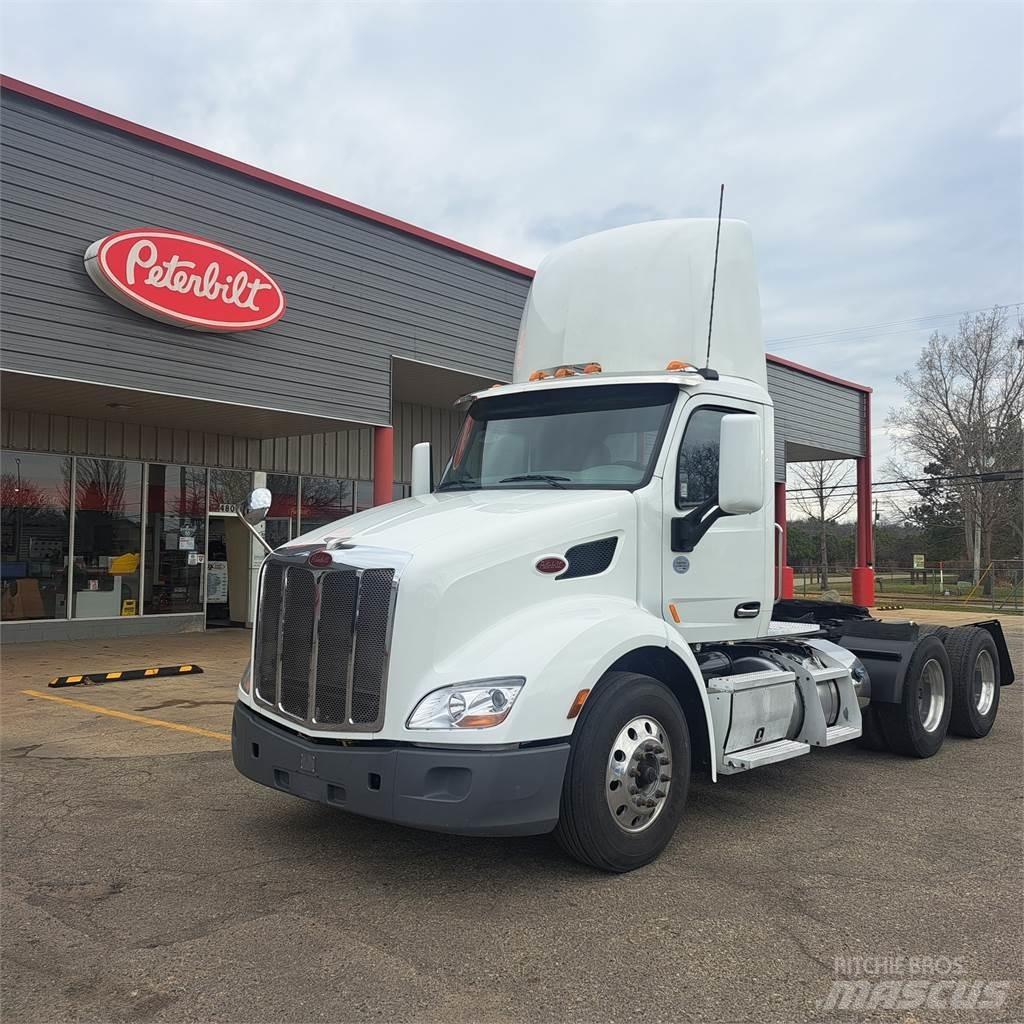 Peterbilt 579 Trekkers