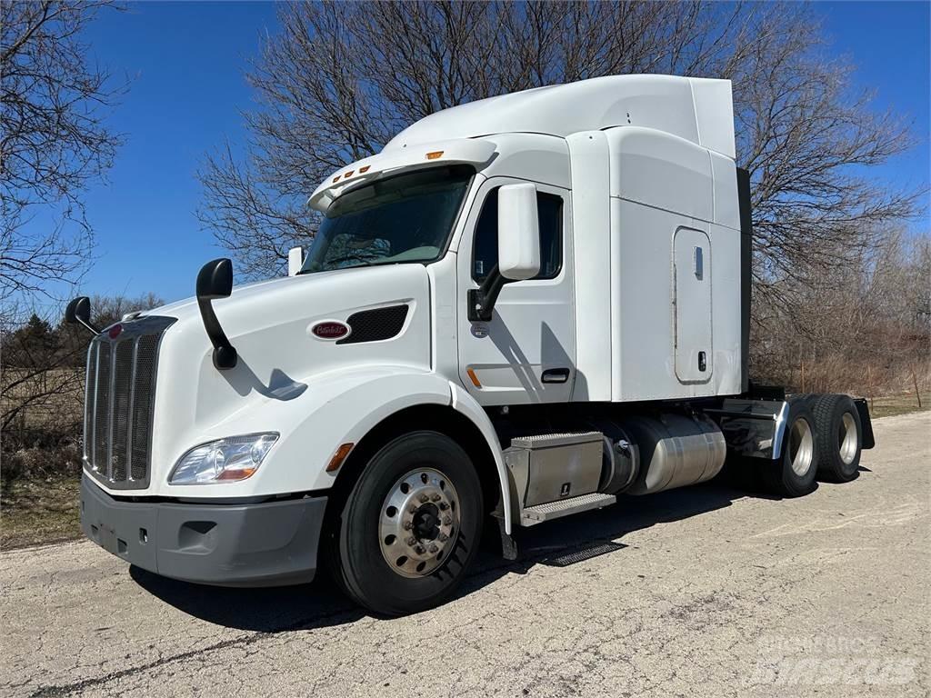Peterbilt 579 Trekkers