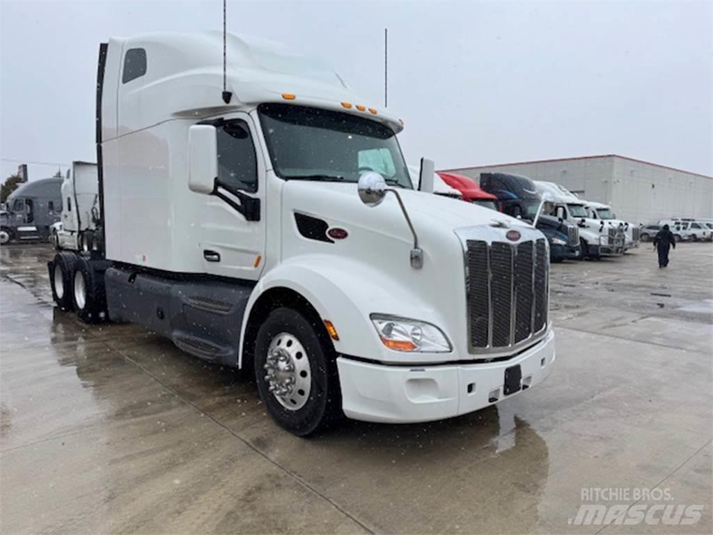 Peterbilt 579 Trekkers