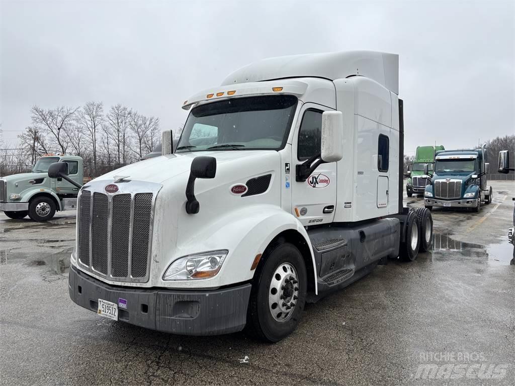 Peterbilt 579 Trekkers