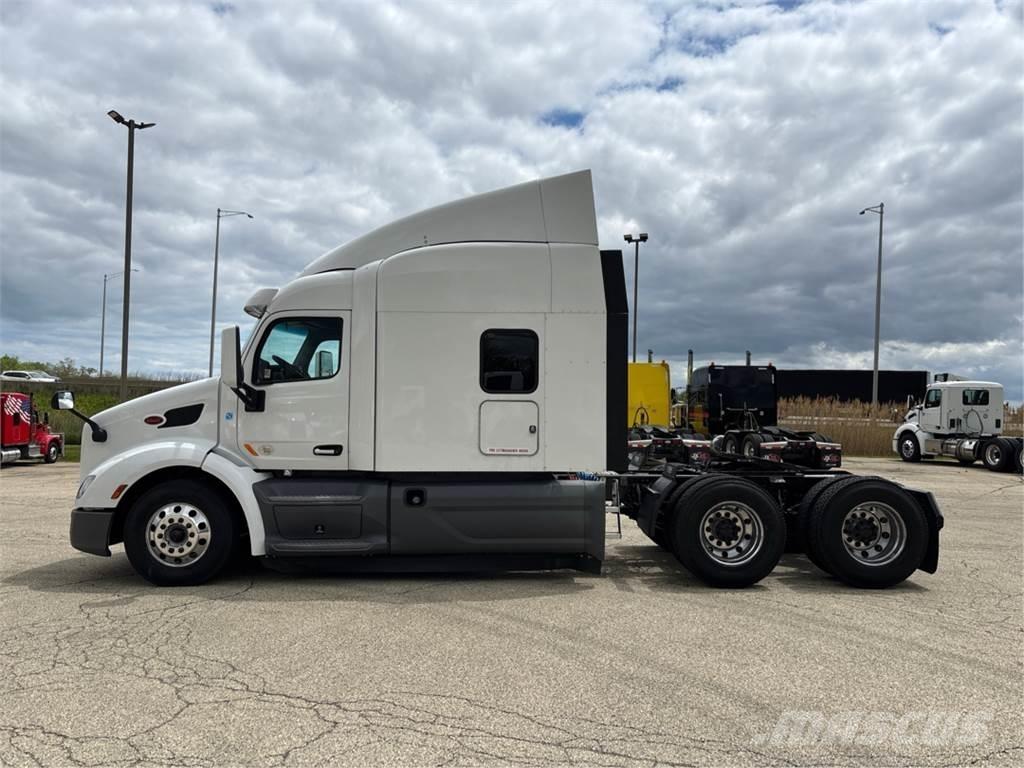 Peterbilt 579 Trekkers