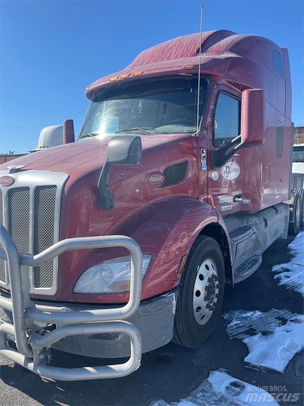 Peterbilt 579 Trekkers