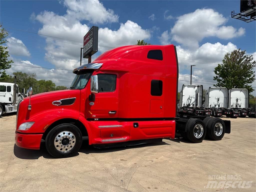 Peterbilt 579 Trekkers