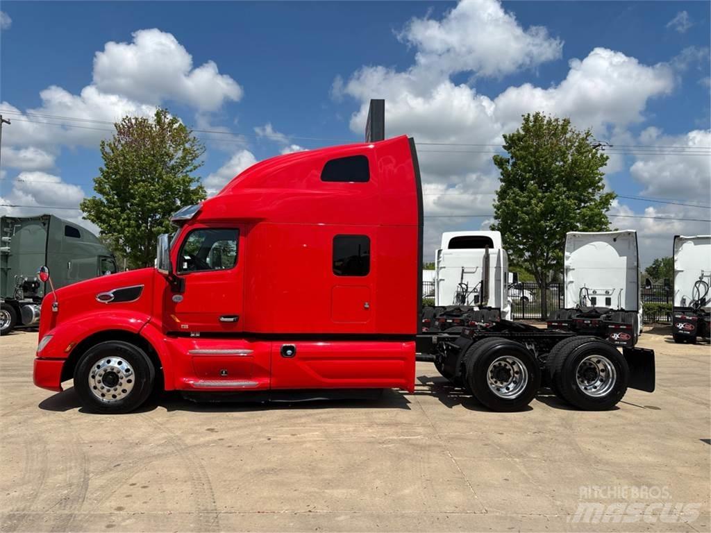 Peterbilt 579 Trekkers