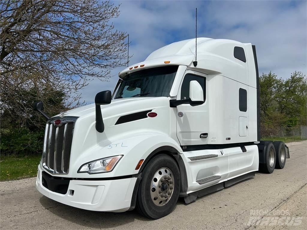 Peterbilt 579 Trekkers