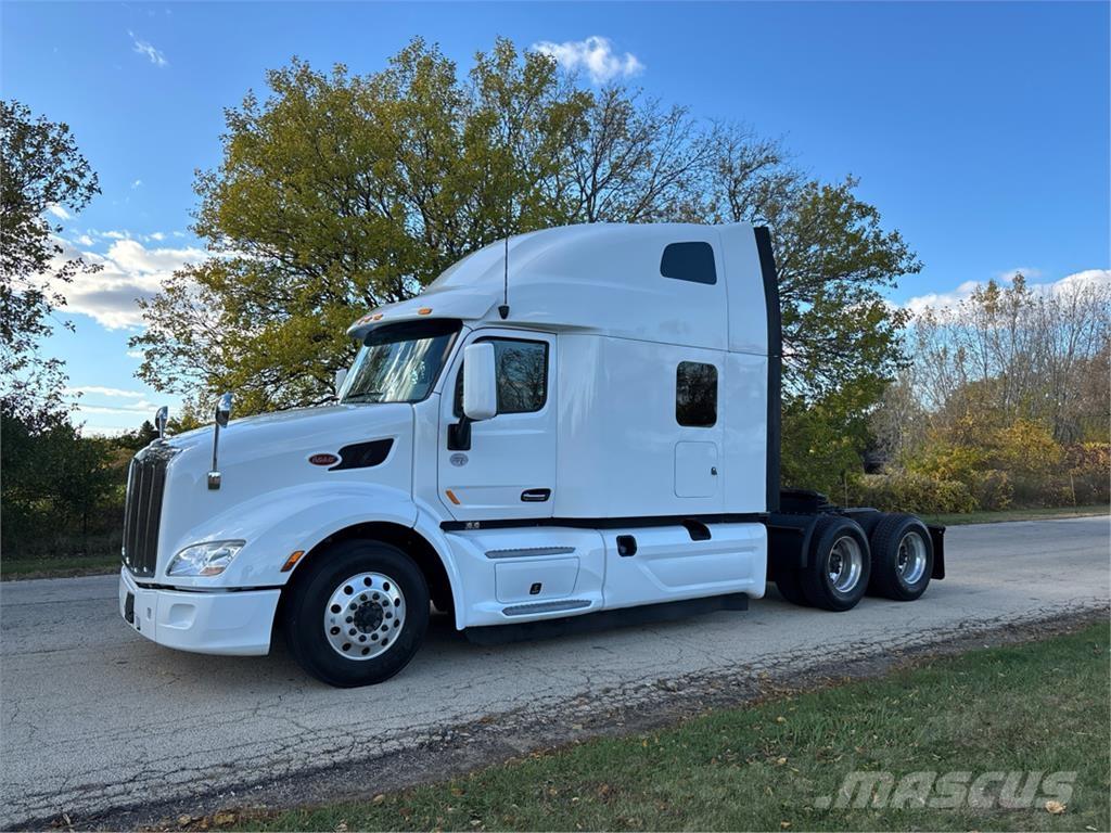 Peterbilt 579 Trekkers
