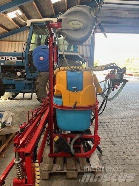 Jar-Met 12m Getrokken spuitmachines