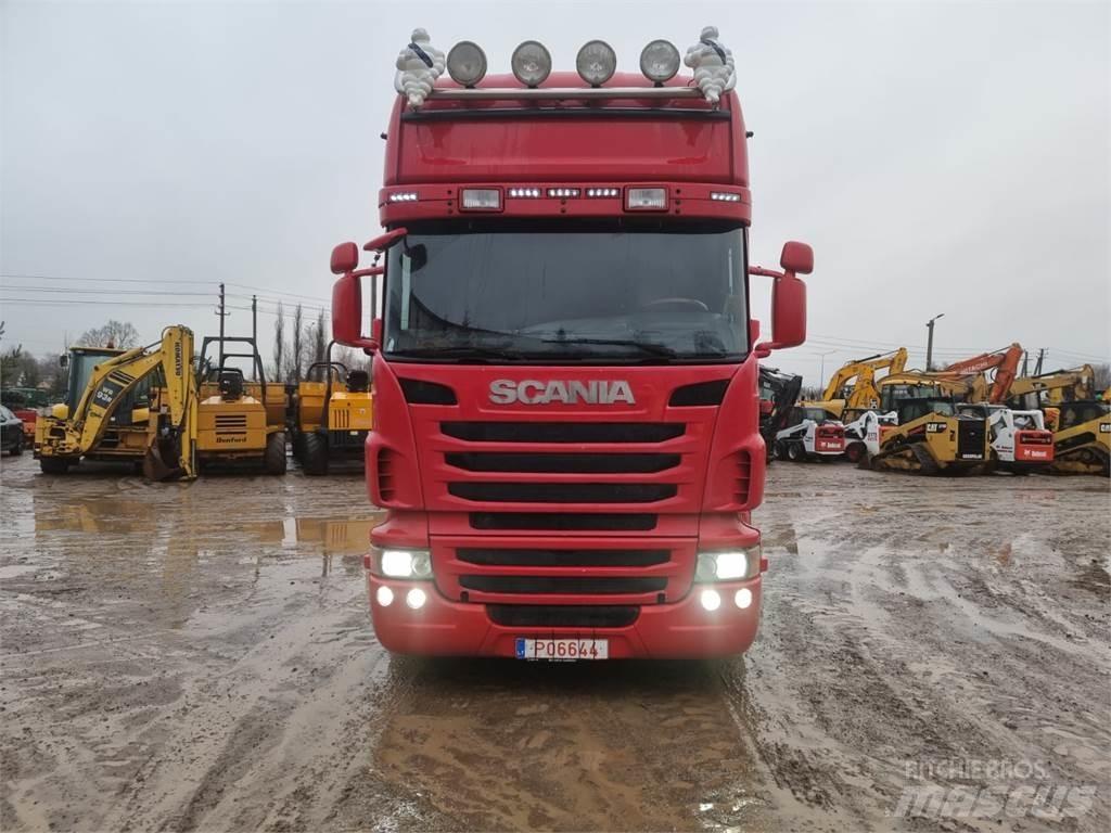 Scania R620 Vrachtwagen met containersysteem
